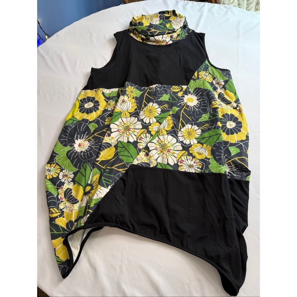 Flutter by Shovava Cowl Neck Tunic Top Floral Botanical Handkerchief Hem Large